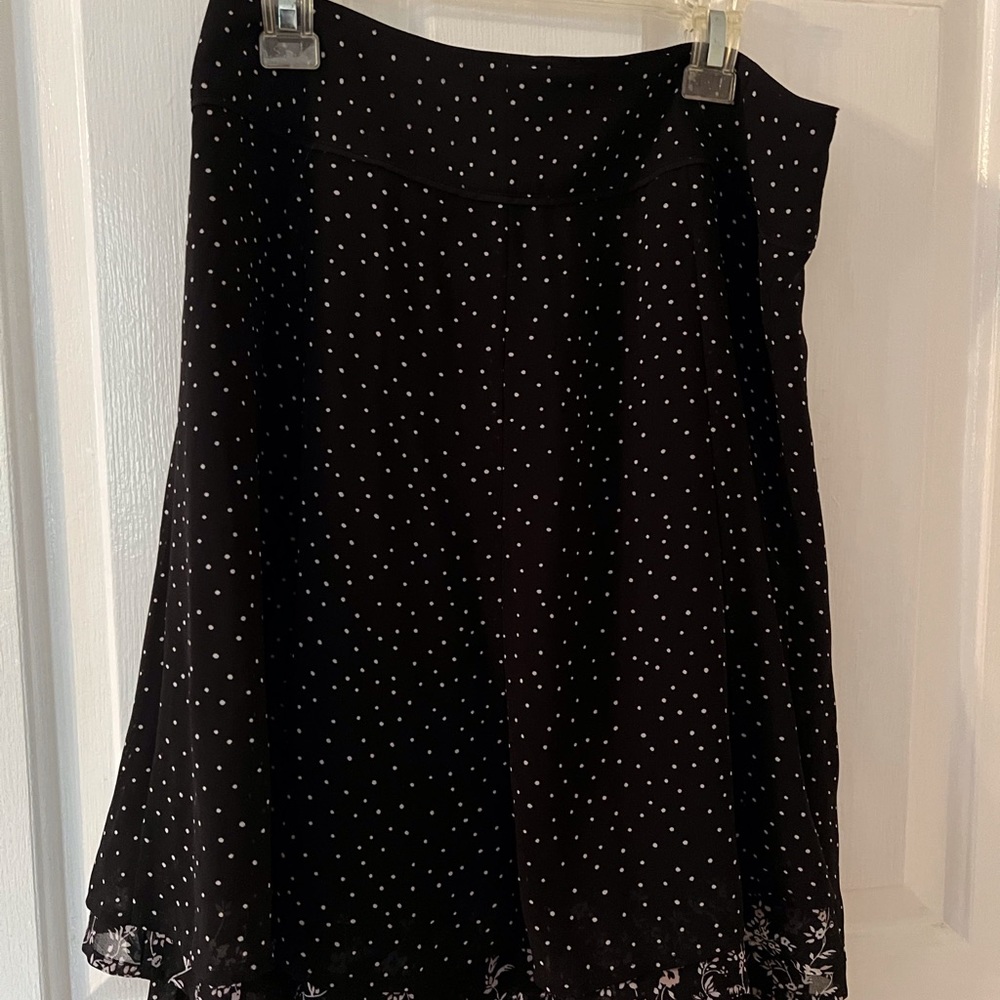 White House Black Market Women’s Skirt Size 2 Black/polka dot